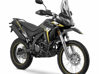 voge 300 rally bílá a černá