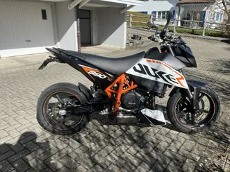 ktm-690-duke-r-naked-occasion-chf-4'300