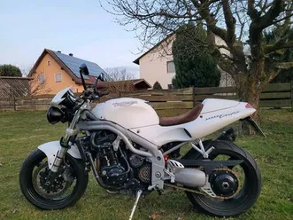 triumph-speed-triple