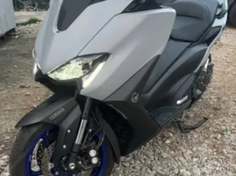 yamaha-t-max