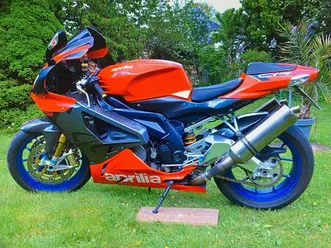 aprillia-rsv-1000