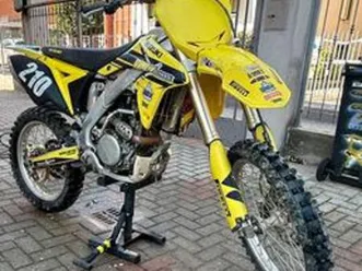 suzuki-rmz-250-4t