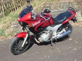 yamaha-tdm-850-4tx-1-hand