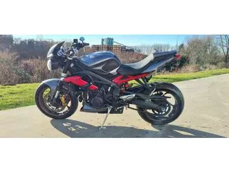 triumph-street-triple-r