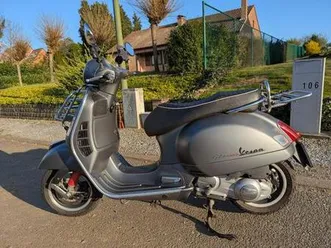 vespa-gts300-c'est-a-dire-supersport