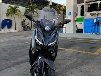 yamaha-xmax-250-abs