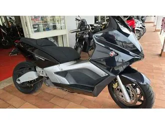 vendo gilera gp 800 usata a tivoli (codice 9676795) - moto.it