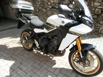 yamaha-tracer-9-gt-bianco