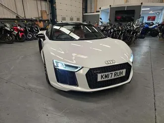 2017-audi-r8-spyder-quattro-v10-s-a-convertible