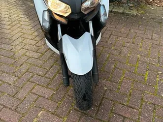 yamaha-250-xmax-abs-akrapovic-tuv-neu