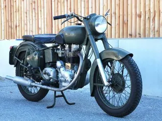 royal-enfield-bullet-militaer-bullet-350-armeemodell-1975