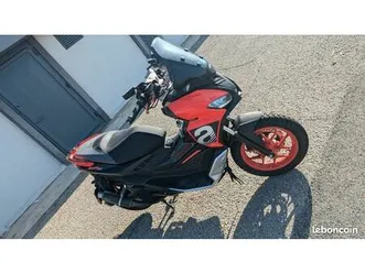 aprilia-sr-gt-125