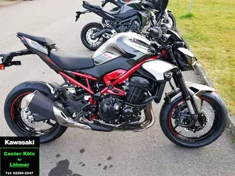 kawasaki-z900-modell-2025-mit-quickshifter