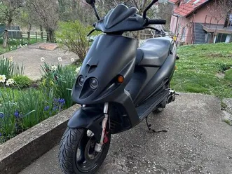 malaguti-f12-50-cm3-2002-god