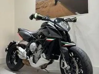 mv-agusta-rivale
