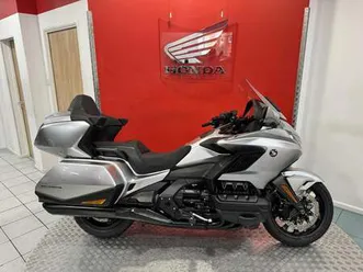 new honda gl1800 gold wing tour dct for sale in surrey