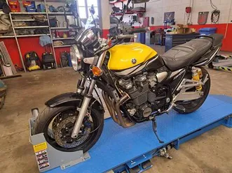 yamaha-xjr-1300-rp06-kenny-roberts-edition