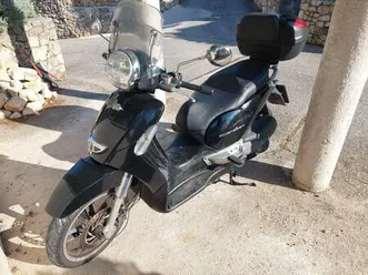 aprilia-scarabeo-250ie-250-cm3-2008-god