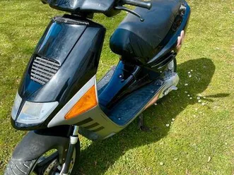 aprilia-sr50-lc-old-max-biaggi-chesterfield