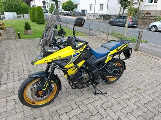 suzuki v-strom 1050 xt - sehr viel touringzubehör