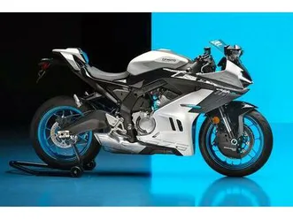 cfmoto-675-sr-r-35-kw-moglich