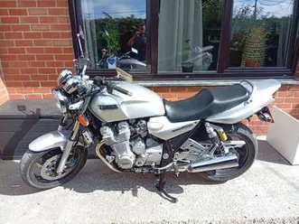 yamaha-xjr-1300