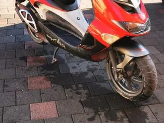 aprilia-rs-50-1-hand