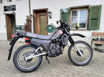 yamaha-dt-125-oldtimer-wenig-kilometer-top-zustand
