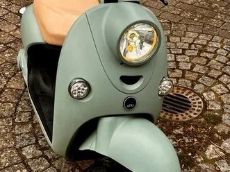 unu-classic-2kw-elektroroller