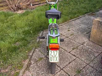 mobylette-n-150-ohne-motor-mofa