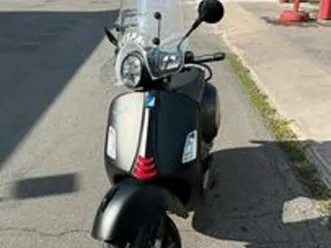 vespa-300-gts-super-sport-notte-hpe-2020