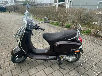 vespa-lx50-4t-touring-bj-2011