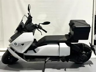 vendo-bmw-ce-04-2021-25-usata-a-roma-codice-9679813-moto-it