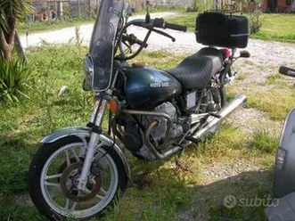 moto guzzi v 35 - 1983
