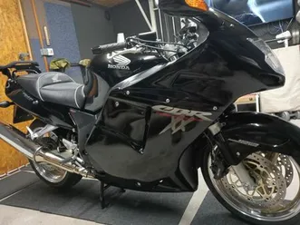 honda-cbr-1100-xx-bligberd-silnik-lokacz-wielki