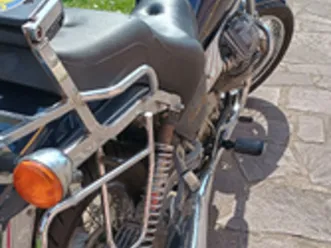 moto guzzi nevada 750 blu metallizzata