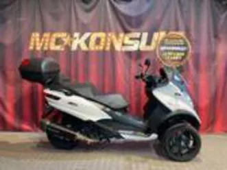 piaggio-mp3-500-hpe-2af-c3-a5r-k-c3-b6ras-p-c3-a5-b-kort-2a