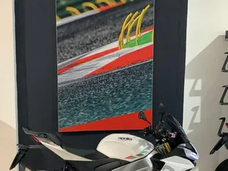 vendo-aprilia-tuono-v4-2021-24-usata-a-genova-codice-9681052-moto-it