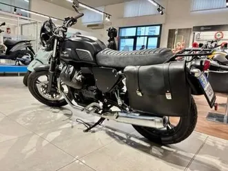 vendo-moto-guzzi-v7-ii-stone-2015-17-usata-a-firenze-codice-9680895-moto-it