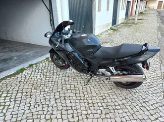 cbr-1100-xx-iuc-60-euros-cascais-e-estoril