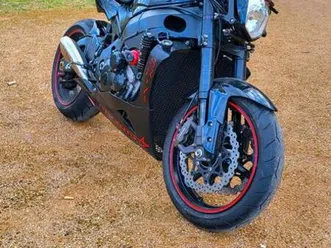suzuki-gsxr-1000-k6