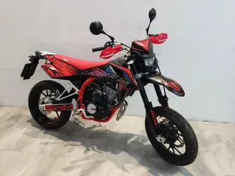 vendo-swm-sm-125-r-2022-25-nuova-a-rosta-codice-9555289-moto-it