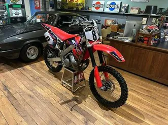 2-honda-250-cr-super-mooi