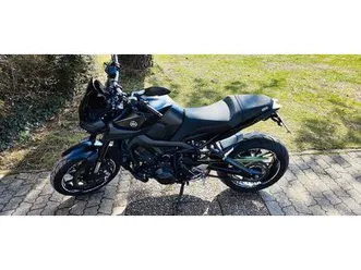 yamaha-mt-09-akrapovic
