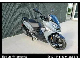 used-2023-sym-jet-200i-scooter-like-new
