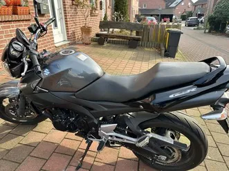 suzuki-gsr-600a-mit-abs