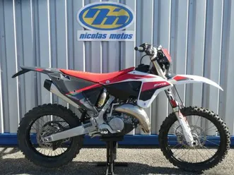 fantic-xe-2023-125-cm3-moto-enduro-4-147-km-blanc-07100-annonay