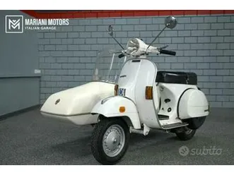 vespa-p200e-sidecar-targa-oro-3-posti