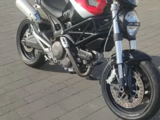 ducati-monster-696-borzechow