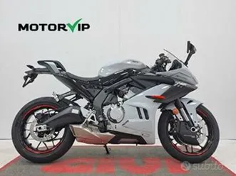 cfmoto 675 sr-r tua da 105/mese acconto 0